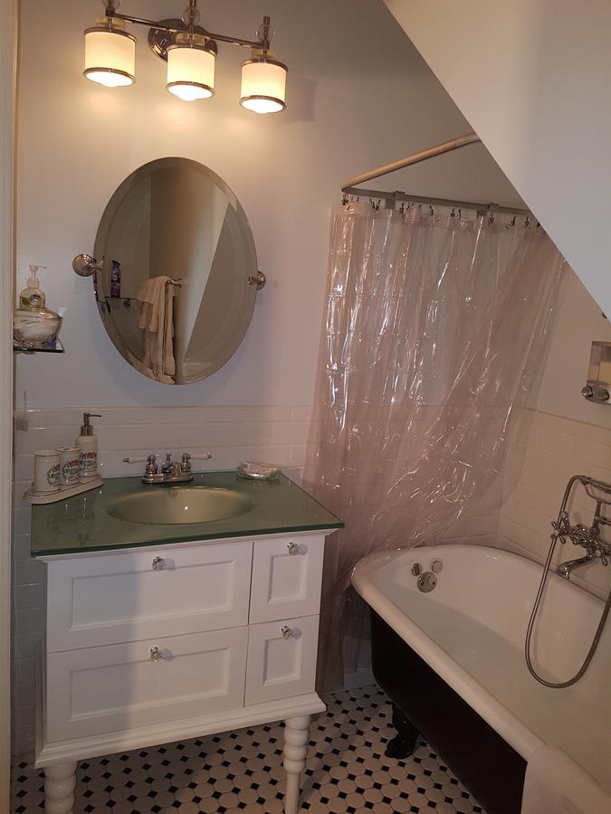 Les Trois Erables Boutique Inn Wakefield Bagian luar foto