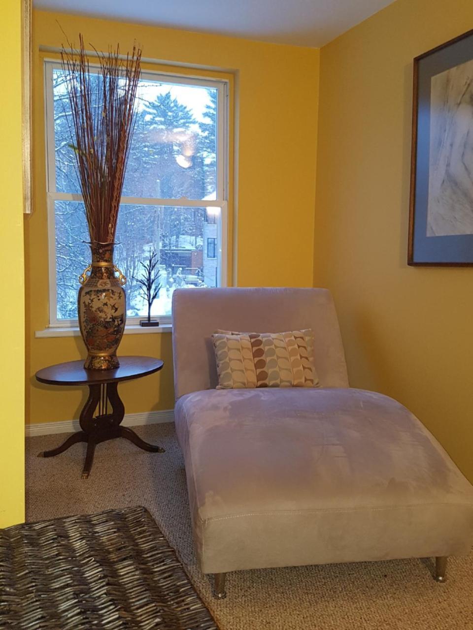 Les Trois Erables Boutique Inn Wakefield Bagian luar foto